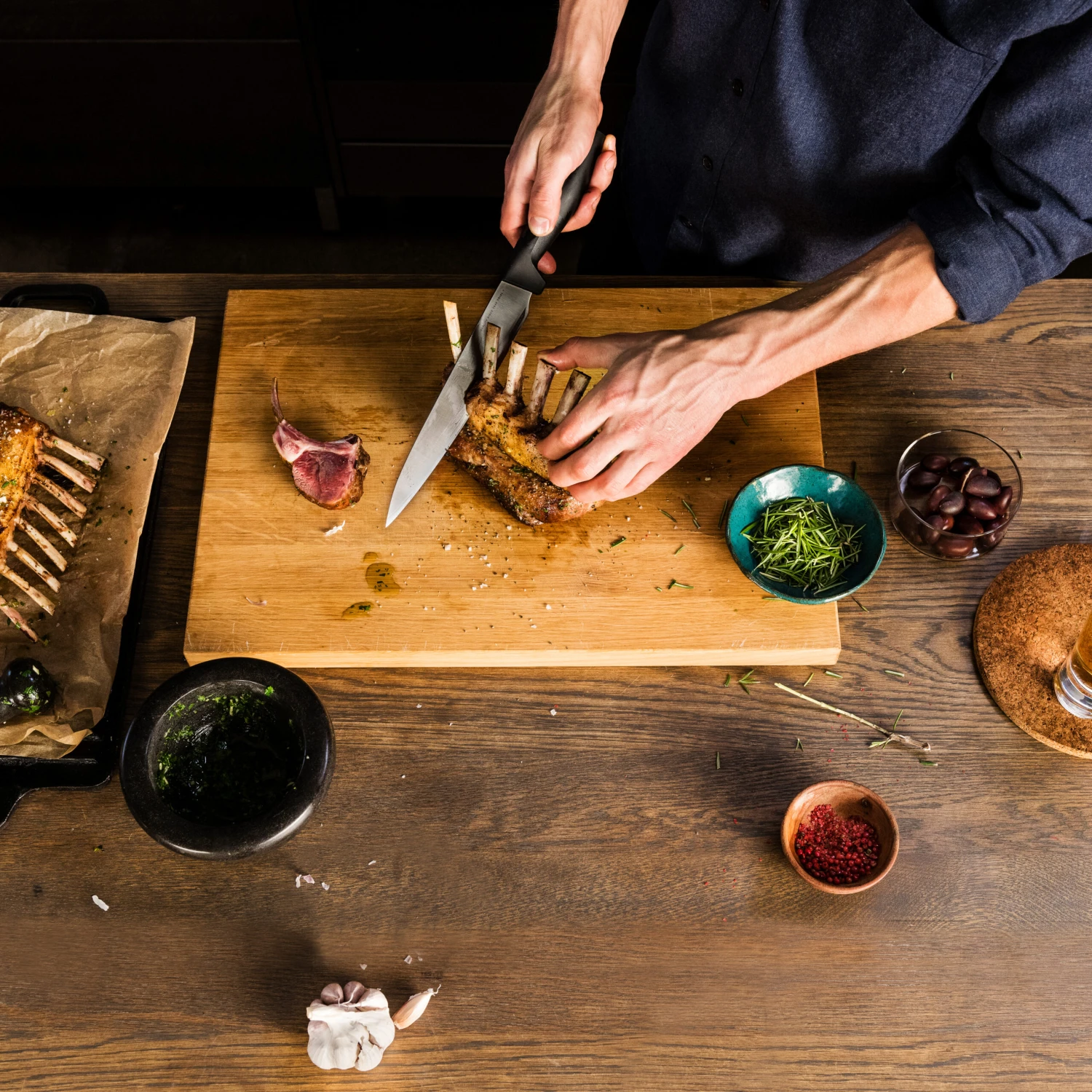 Fiskars Hard Edge Voorsnijmes 22 Cm 2 Fiskars Hard Edge Voorsnijmes 22 Cm - Afbeelding 2