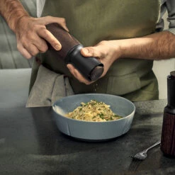 Rosendahl Rå Zout- & Pepermolen 20 Cm 6 Rosendahl Rå Zout- & Pepermolen 20 Cm -Trendy Huishouden 500736 01 3 EnvironmentImage eddd67a079