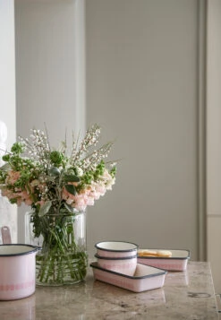 Muurla Vappu Emaille Steelpan 1,9 L -Trendy Huishouden 501751 01 11 EnvironmentImage b588ffb5a2