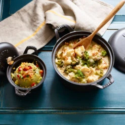 Staub Vintage La Coquette Ronde Braadpan 2,45 L -Trendy Huishouden 502886 01 3 EnvironmentImage 790bafcccc