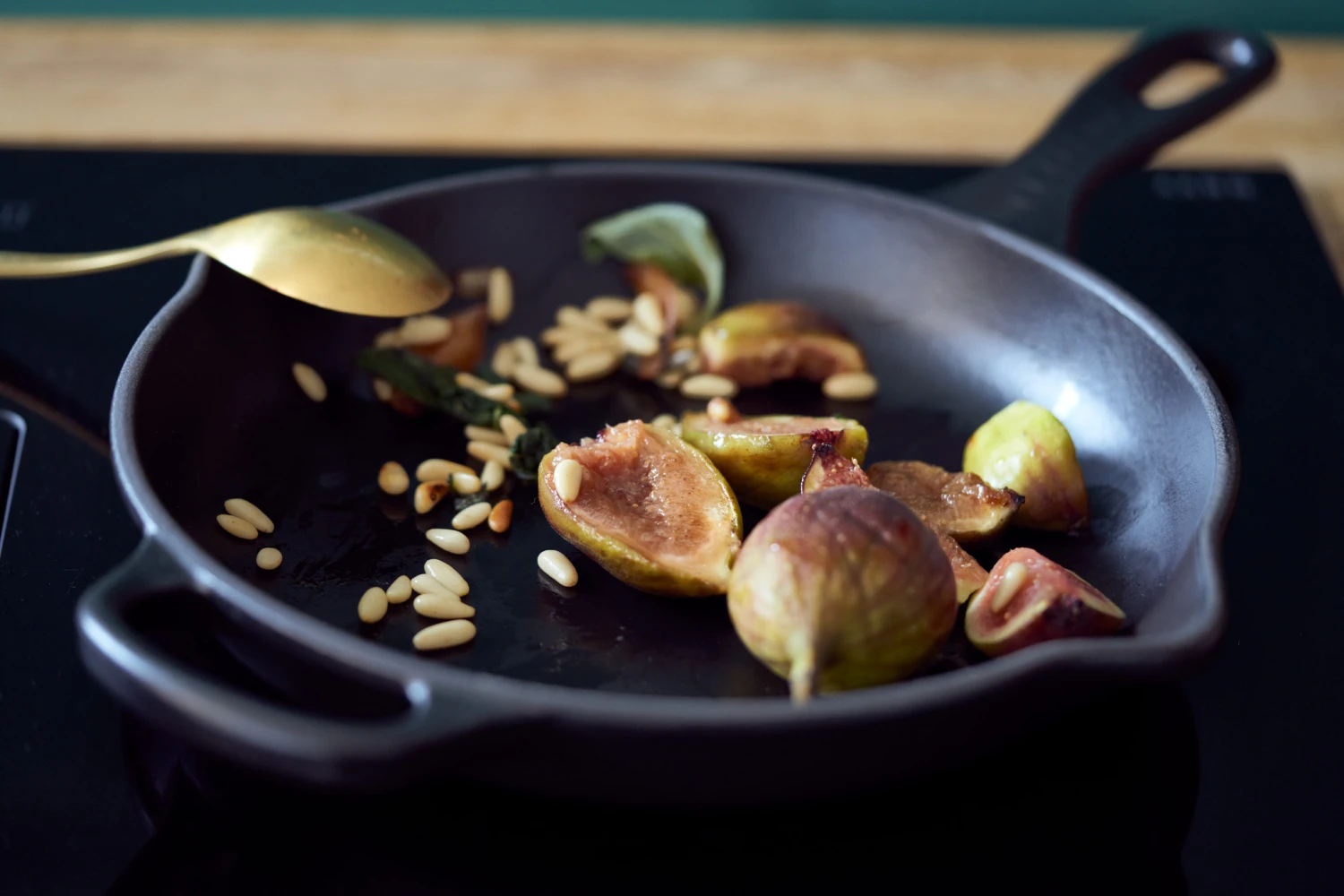 Le Creuset Signature Diepe Koekenpan Ø26 Cm 4 Le Creuset Signature Diepe Koekenpan Ø26 Cm - Afbeelding 4