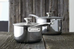 Le Creuset Signature 3-Ply Steelpan Met Deksel En Hulphandvat -Trendy Huishouden 514169 01 4 EnvironmentImage d0d14c9966