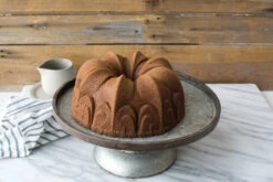 Nordic Ware Fleur De Lis Bundt Bakvorm 8 Nordic Ware Fleur De Lis Bundt Bakvorm -Trendy Huishouden 515963 01 6 EnvironmentImage c28c79999f