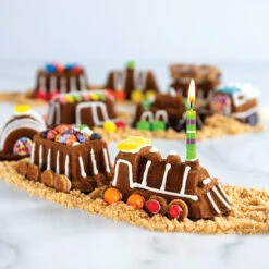 Nordic Ware Train Cake Bakvorm -Trendy Huishouden 515964 01 4 EnvironmentImage f1e9107df2