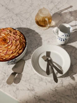 Royal Copenhagen Blue Mega Ovenschaal Rond 10 Royal Copenhagen Blue Mega Ovenschaal Rond -Trendy Huishouden 567587 01 5 EnvironmentImage b493f52015