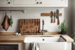 Heirol Snijplank Eikenhout Met Geul 5 Heirol Snijplank Eikenhout Met Geul -Trendy Huishouden 574408 01 41 EnvironmentImage 8dfd775f0a